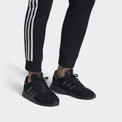 chaussure adidas 10k noire